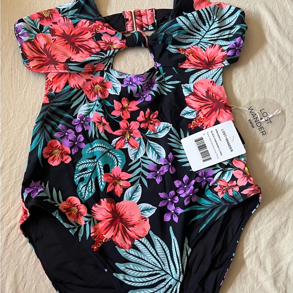Lost + Wander Beach Wonderland One Piece Black Hawaiian Floral size S NWT